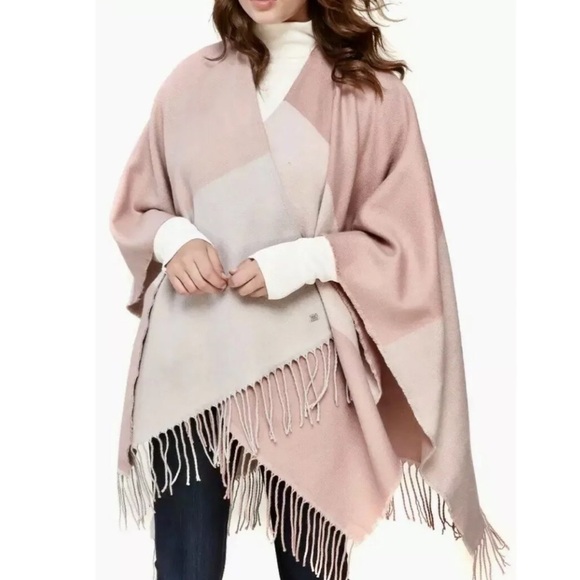 Soia & Kyo Poncho Pink Gray Fringe Knit Sweater Cardigan Cape NWT - Picture 1 of 12
